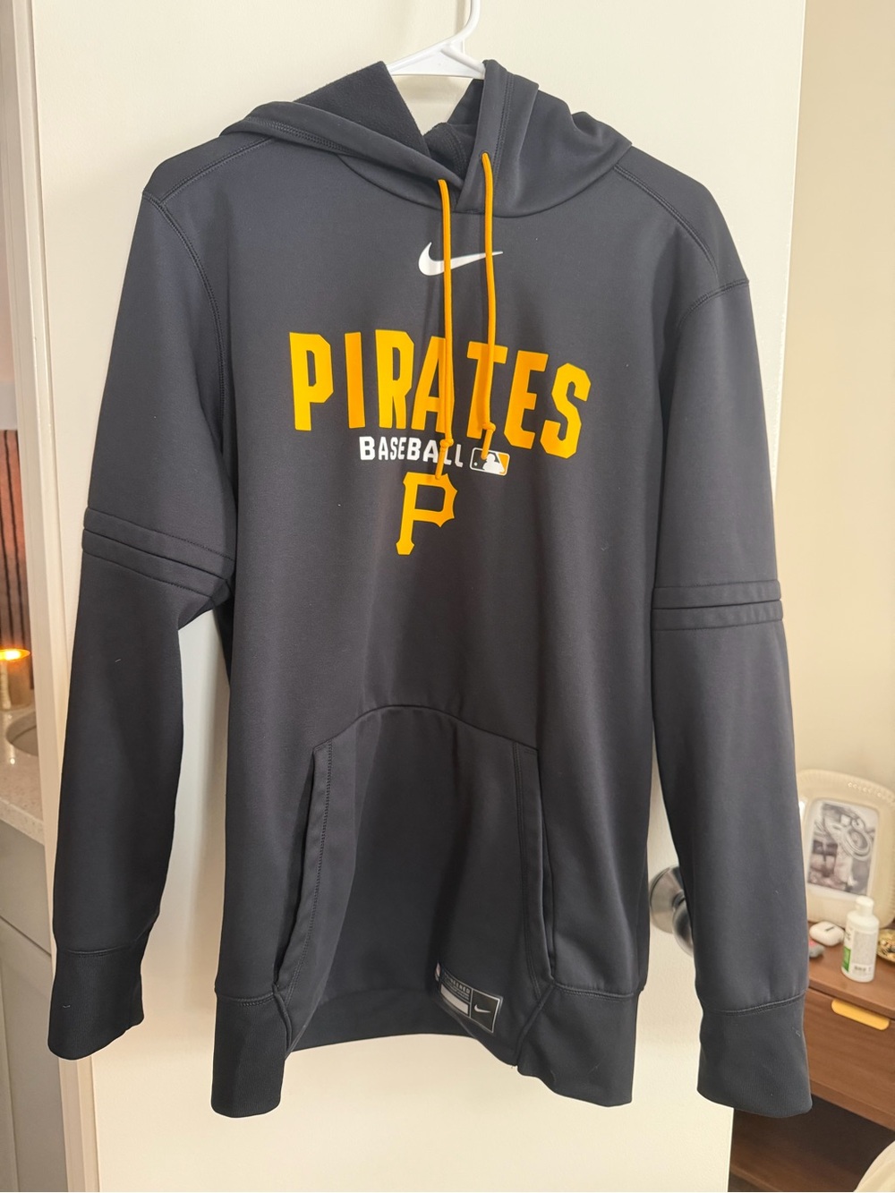 Nike Pittsburgh Pirates Black & Gold Thermafit Hoodie